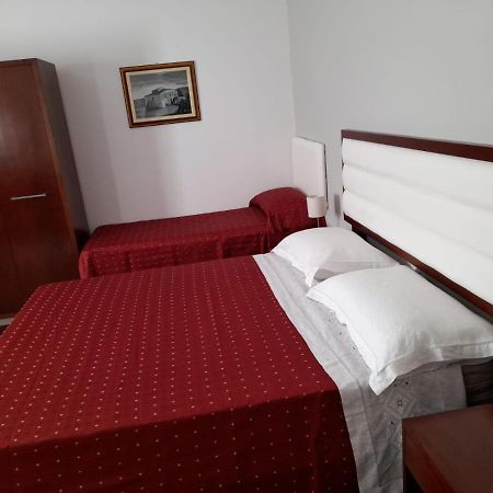 Siracusa Breakfast & Rooms Syracuse ภายนอก รูปภาพ