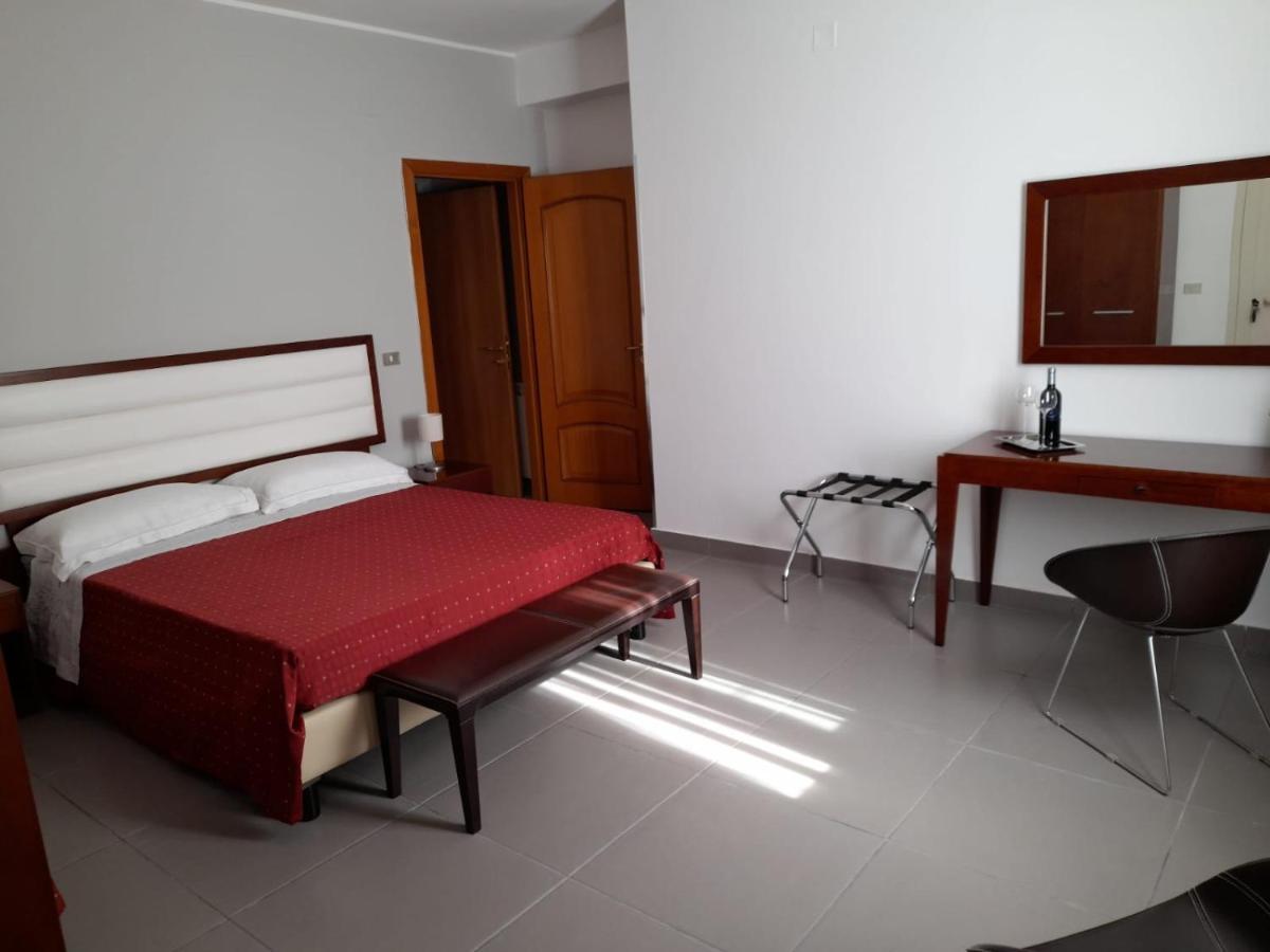 Siracusa Breakfast & Rooms Syracuse ภายนอก รูปภาพ