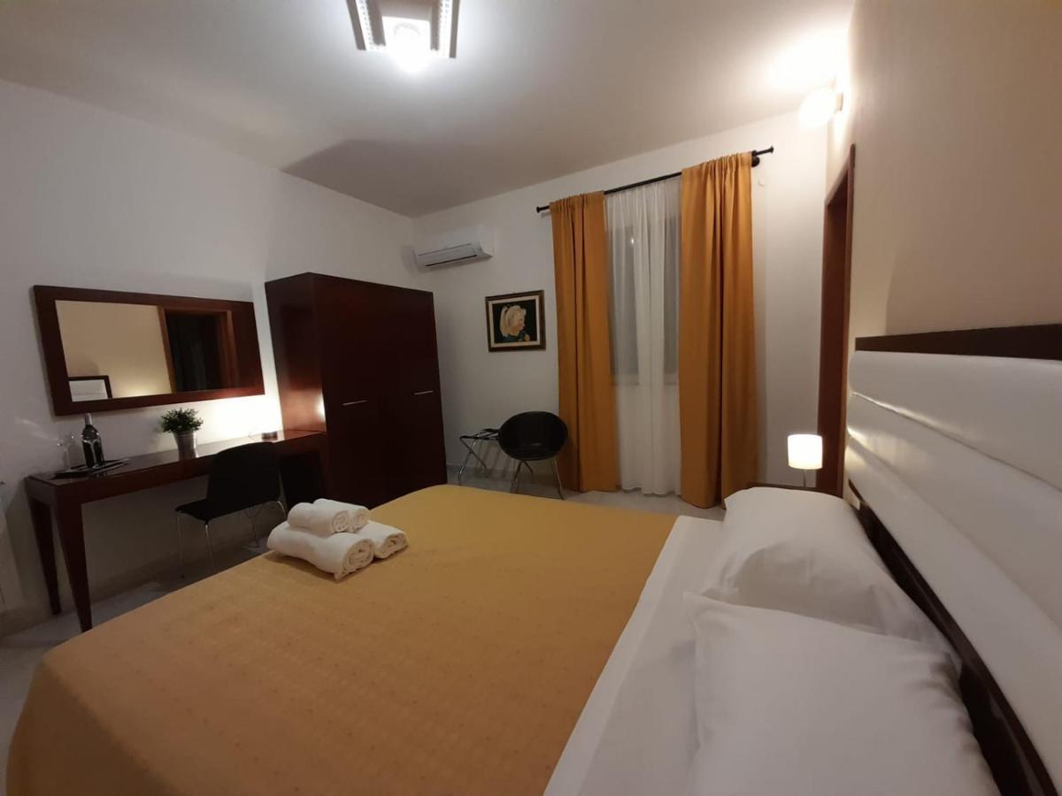 Siracusa Breakfast & Rooms Syracuse ภายนอก รูปภาพ