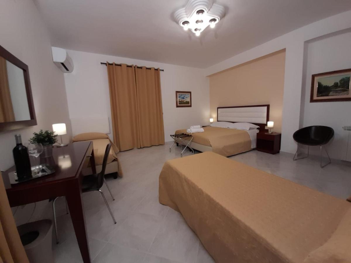 Siracusa Breakfast & Rooms Syracuse ภายนอก รูปภาพ